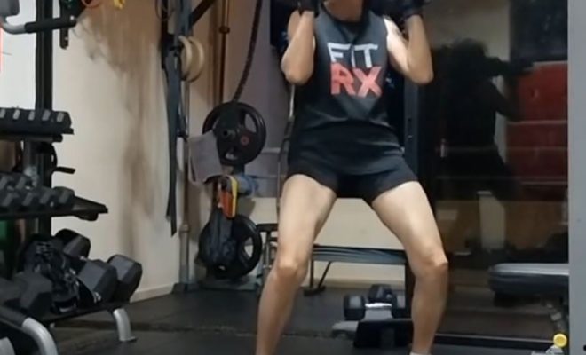 78-year-old S'porean grandmother does pull-ups & lifts weights to stay healthy