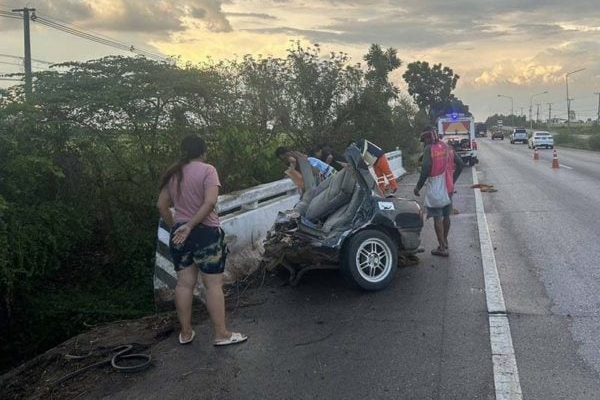 Man dressed like monk in Thailand in critical condition after crashing car & splitting it in half
