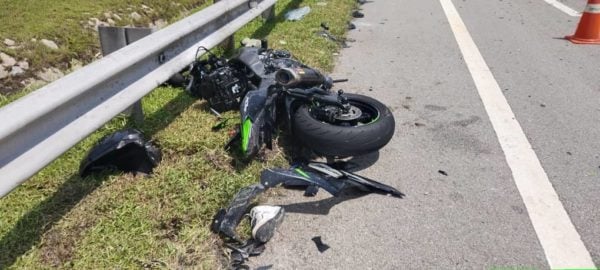 Motorcyclist from S’pore crashes into car in M’sia, seriously injured & sent to hospital